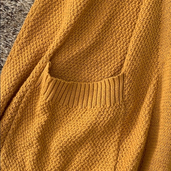 Cardigan - Picture 2 of 3